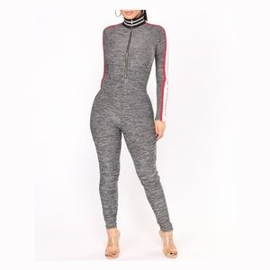 🔥NWT🔥Fashion Nova Charcoal Jumpsuit